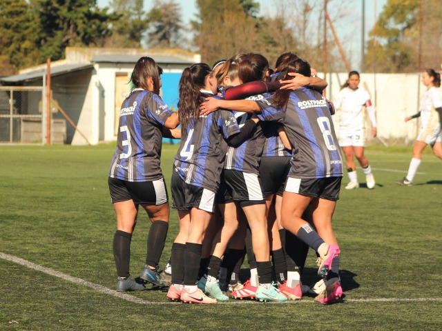 Club Ciudad va por otra clasificaci�n en el Regional Amateur femenino